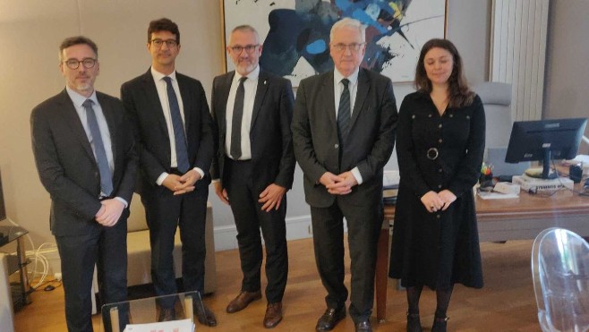 Crise migratoire : le maire de Wimereux et le député du Boulonnais « satisfaits » de leur entretien au cabinet du Premier Ministre