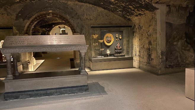 Les Escapades : « A 6 pieds sous terre », la plus grande crypte de France est à Boulogne sur mer !