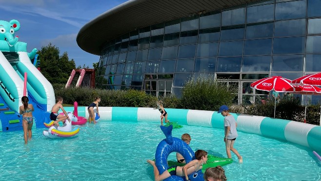 Les structures gonflables installées sur le solarium d'Hélicéa ont été volées