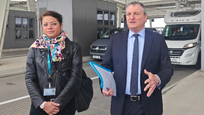Importante mobilisation des forces de sécurité au port de Calais