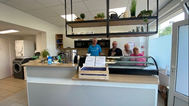 A Dunkerque, l'Estaminet du Cœur sert plus de 80 petits déjeuners par jour aux sans-abris !