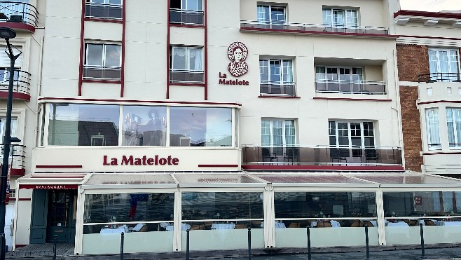 Boulogne-sur-mer: important incendie à l'hôtel-restaurant La Matelote.