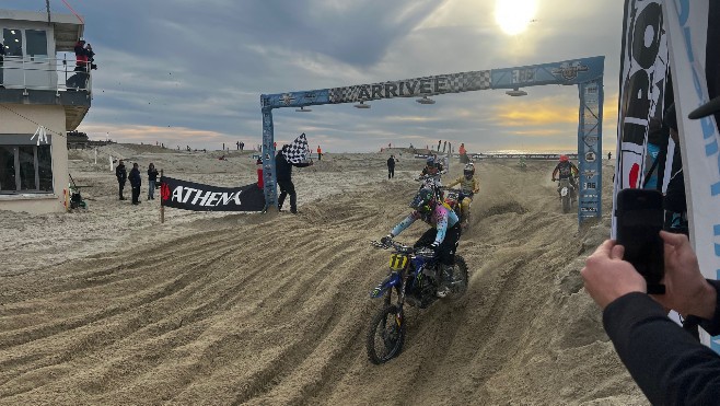 Todd Kellett (Yamaha) a remporté le Beach Cross de Berck