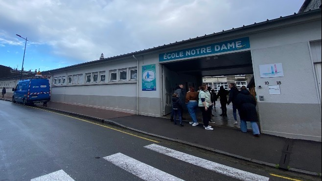 Calais : touchée par la foudre, l'Ecole Notre Dame a dû fermer tout l'après-midi !