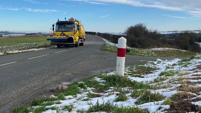 Fin de la vigilance orange neige-verglas, reprise progressive des transports scolaires