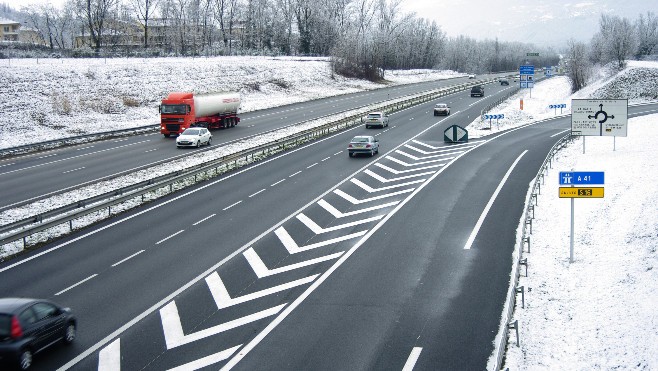 Verglas: circulation difficile et accidents sur l'A26 au niveau d'Aire sur la Lys