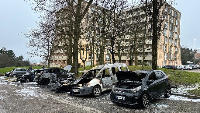7 véhicules incendiés durant la nuit à Boulogne-sur-mer
