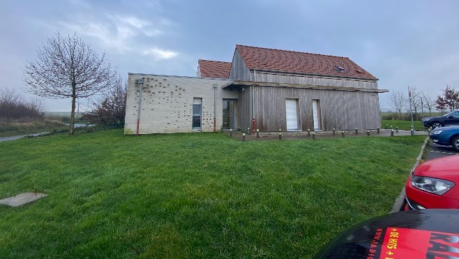 Deux médecins à la retraite ont repris leurs consultations à Bayenghem-lez-Eperlecques !