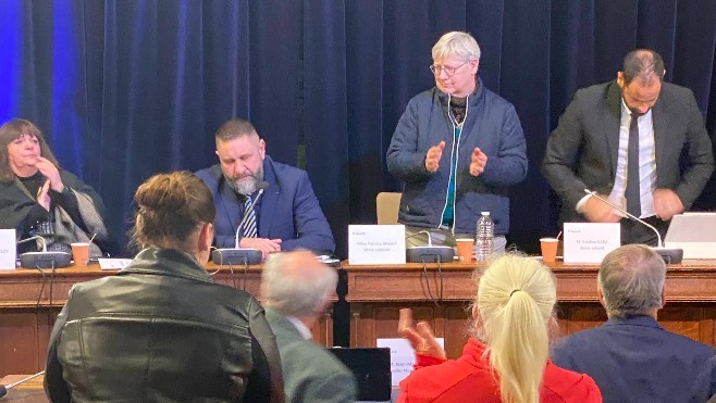 A Calais, le vote d'une motion de soutien à la SNSM fait des vagues du côté de l'extrême gauche...