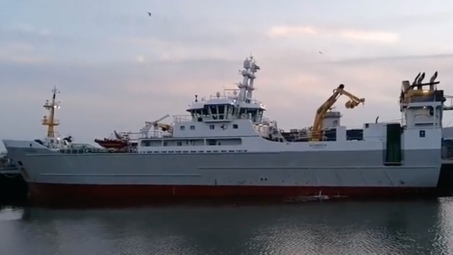Une armada de 15 chalutiers prête à foncer tout droit sur les gros navires pélagiques dans le détroit du Pas de Calais !