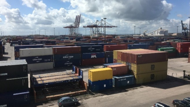 Les dockers du port de Dunkerque en grève pour 48h