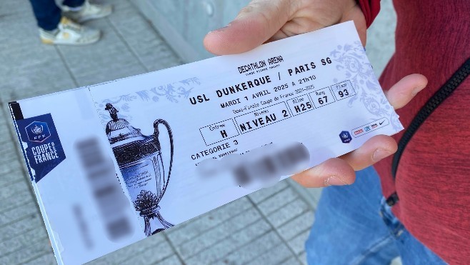 A Dunkerque, dès l'ouverture de la billetterie, des dizaines de supporters de l'USLD ont acheté les dernières places pour la Coupe de France.