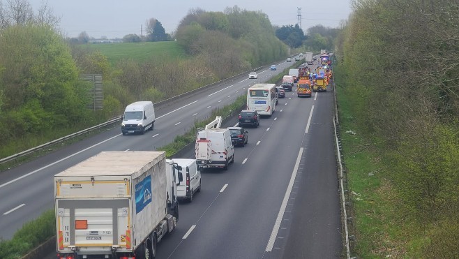 A16 : un piéton est mort ce matin dans un accident impliquant un poids lourd à Saint-Martin-Boulogne.