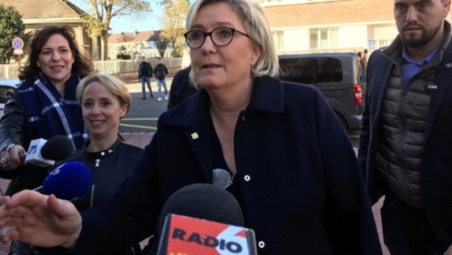 Marine Le Pen perd son mandat de conseillère départementale du Pas de Calais.