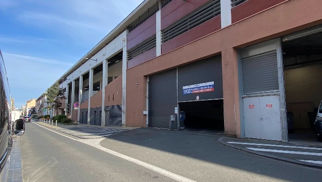 A Calais, commerçants et salariés incités à stationner au Parking Coeur de vie pour 15 euros par mois !