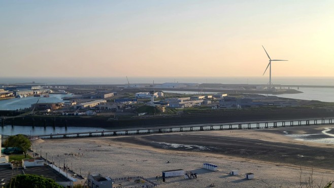 Gagner 40 hectares sur la mer pour agrandir le port, l'enjeu de la prochaine décennie à Boulogne
