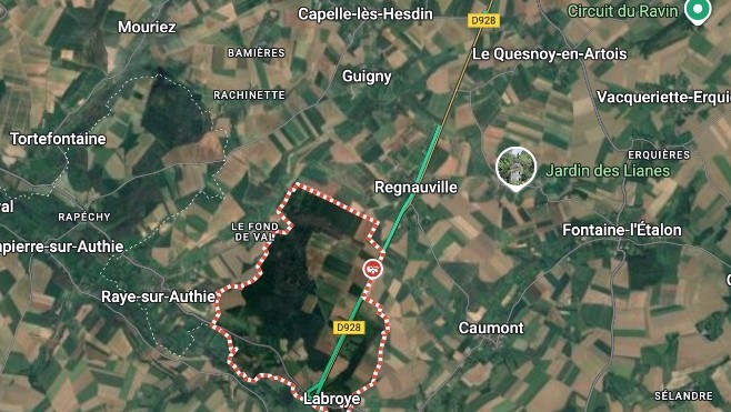 Labroye : Une voiture et ses deux occupants percutent un arbre dimanche matin.