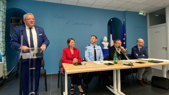 La délinquance en baisse de 30% l'an dernier grâce à la vidéo-protection à Audruicq et environs. 