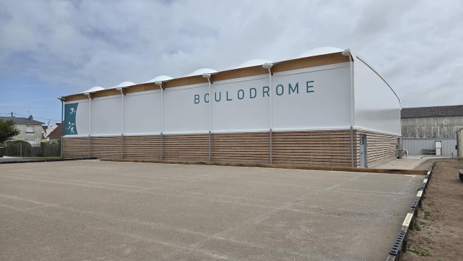 Berck-sur-Mer: grâce au nouveau boulodrome couvert, les boulistes peuvent désormais jouer en toutes saisons