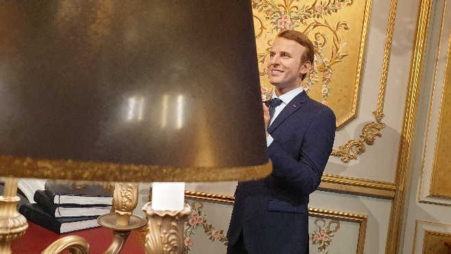 Greenpeace a restitué la statue de cire d'Emmanuel Macron