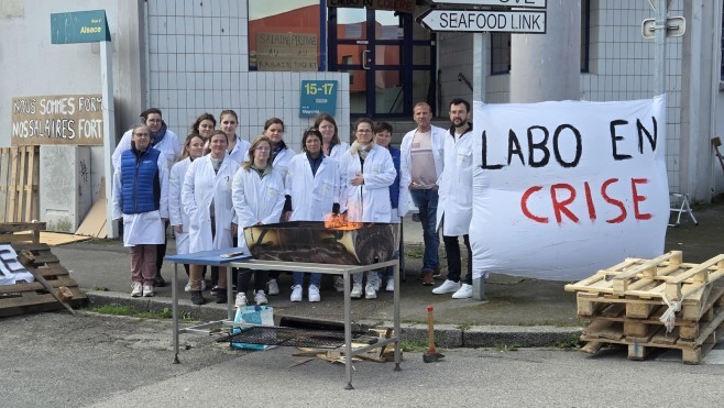 Port de Boulogne: les salariés du laboratoire Nouvelles Vagues en grève pour dénoncer leurs conditions de travail