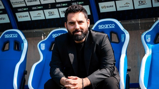 Football : le nouvel entraîneur de l'USLD, Gonçalo Feio est arrivé au club vendredi soir !