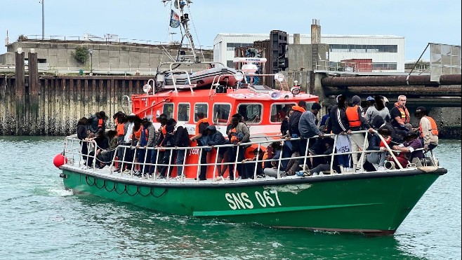 Migrants : 149 personnes secourues en mer au large de Calais et Dunkerque de jeudi à vendredi.