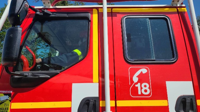 Coquelles: intervention des sapeurs-pompiers près d'Eurotunnel