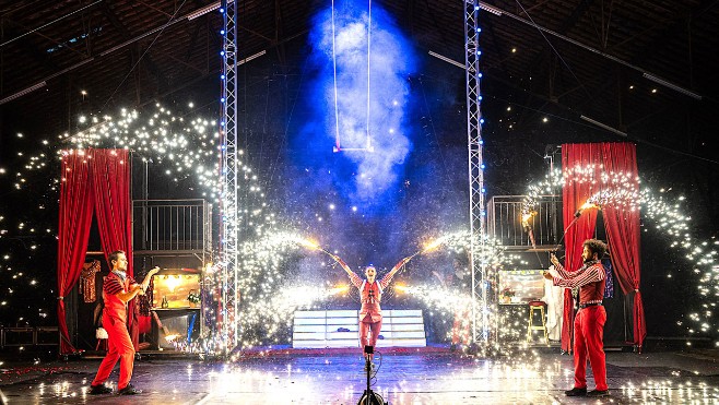 Au Touquet, le spectacle Les Folies illuminera le Jardin d'Ypres en clôture du Festival des Tout-Petits le 16 août.