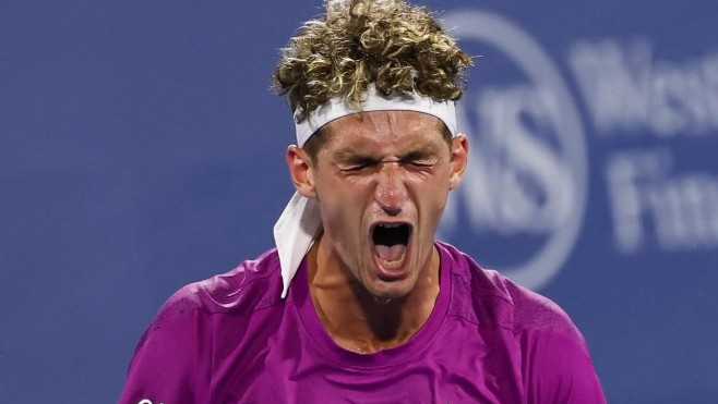 Tennis : le boulonnais Terence Atmane file en 16ième de finale des Masters 1000 de Cincinnati.