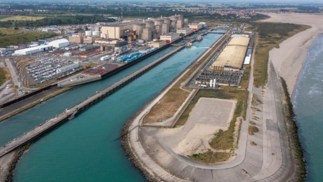 Gravelines : Le dernier des 4 réacteurs nucléaires arrêtés à cause de méduses a été reconnecté au réseau électrique. 