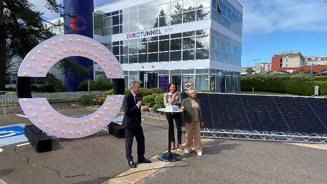 Eurotunnel investit 50 millions d'euros dans 80 000 panneaux solaires !