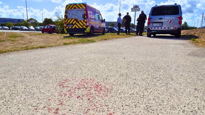 Calais: 2 migrants blessés à l'arme blanche et transportés à l'hôpital
