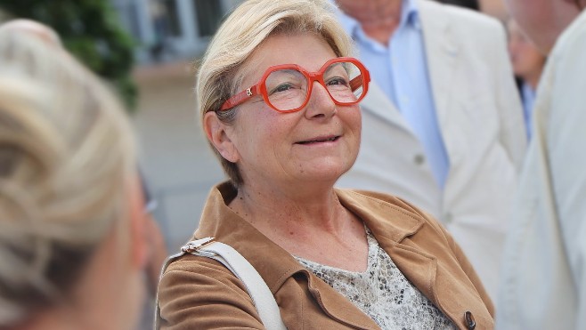 La maire de Calais est en campagne et profite de la rentrée pour s'afficher...