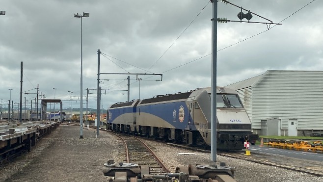 Eurotunnel : Un départ de feu rapidement maîtrisé sur une voiture de collection à l'arrivée d'une navette.