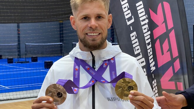 Athlétisme : Le champion du monde du 10 000 m Jimmy Gressier a reçu près de 200 personnes en dédicace