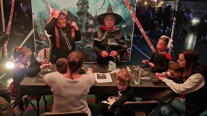 Calais : une chasse aux zombies fluo pour Halloween au Fort-Nieulay !