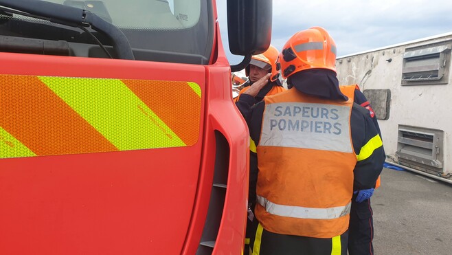 Brêmes : choc entre une ambulance et une voiture, deux blessés graves