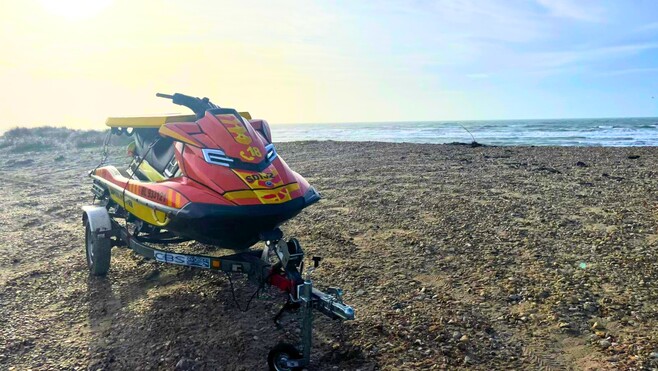 Prises au piège en baie d'Authie, 3 personnes sauvées par les pompiers en moto marine