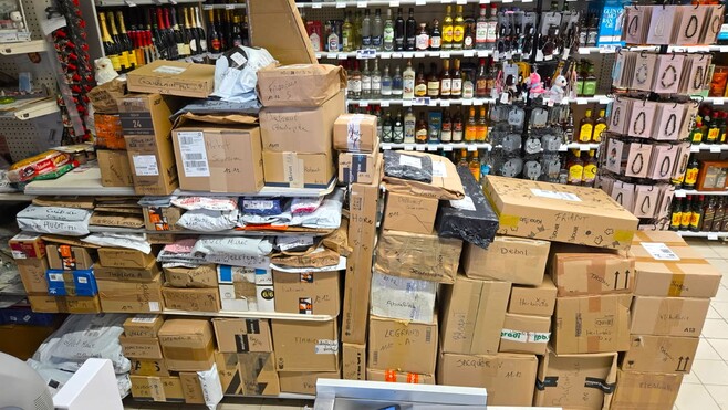 Le cauchemar de la gestion des colis dans les petits commerces de nos villages