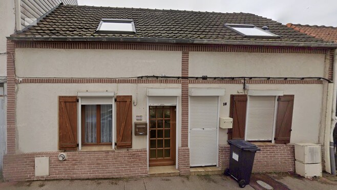 Berck : une voiture percute une maison rue Sainte-Marie, le conducteur prend la fuite