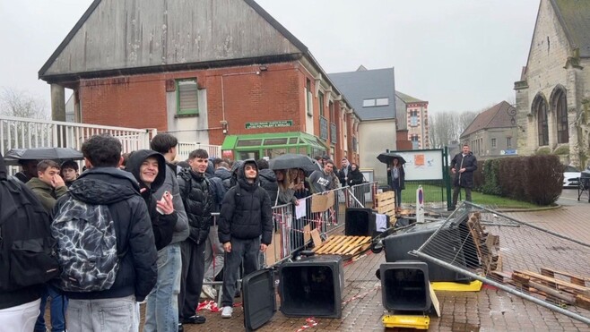 Montreuil-sur-Mer : mobilisation au lycée Woillez contre la suppression d’un poste en physique-chimie