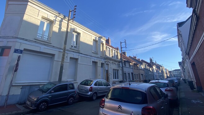 Calais : un policier blessé par le ricochet d'une balle destinée à tuer un chien rue Leavers...