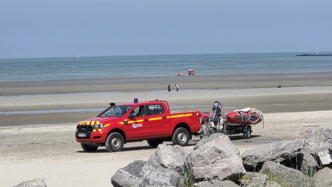 Wimereux : blessée à la cheville, une septuagénaire piégée par la marée secourue par les pompiers