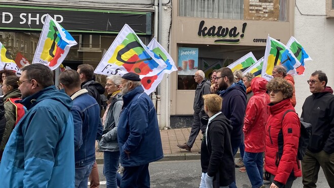 Contre les suppressions de postes dans les collèges et lycées, les syndicats à Calais mobilisés