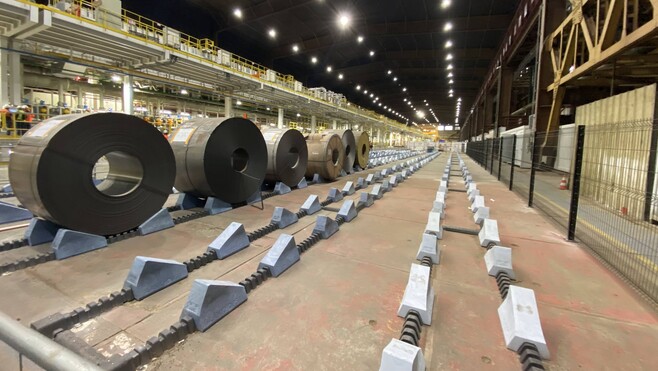 Arcelor Mittal a produit sa première bobine d'acier électrique sur la nouvelle filière de Mardyck