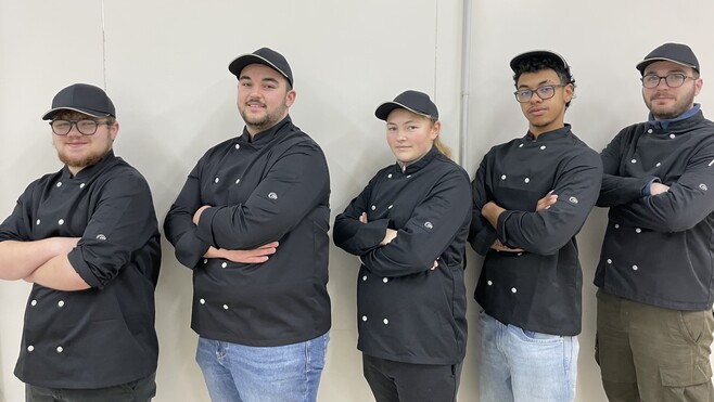 Boulogne: 5 élèves poissonniers du CFPMT et du lycée Cazin aux portes de la finale du 