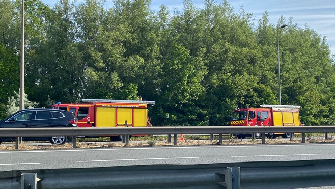 Un mère et ses deux enfants bléssés dans un acident sur l'A16 à Calais.