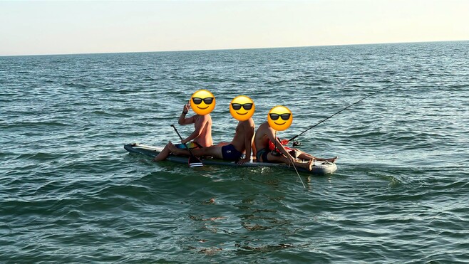 Berck-sur-Mer : la SNSM escorte trois adolescents en paddle jusqu'à la plage.