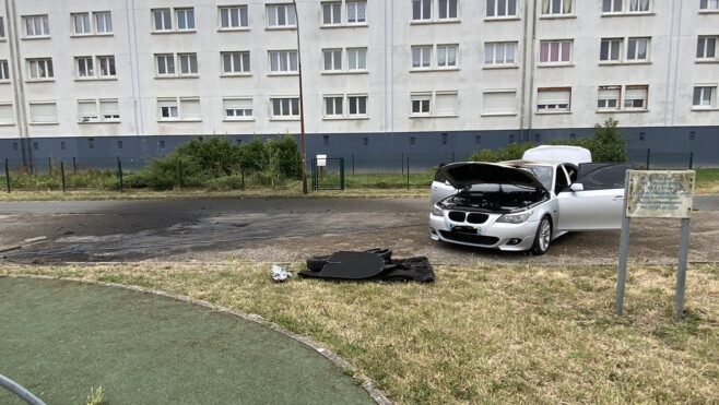 Calais : nouvelle nuit de tensions au Beau-Marais, une voiture incendiée après des violences urbaines